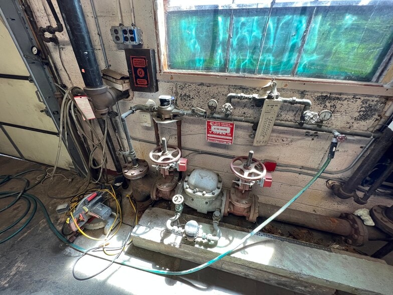 More Photos Of 158 Central Ave, Rochelle Park Industrial For Sale