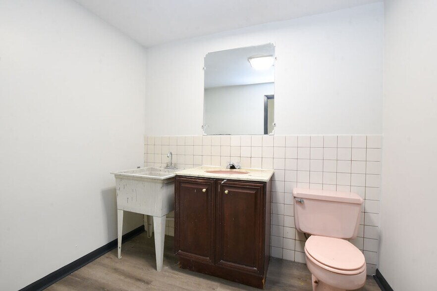 More Photos Of 3501 W Armitage Ave, Chicago Apartments For Lease