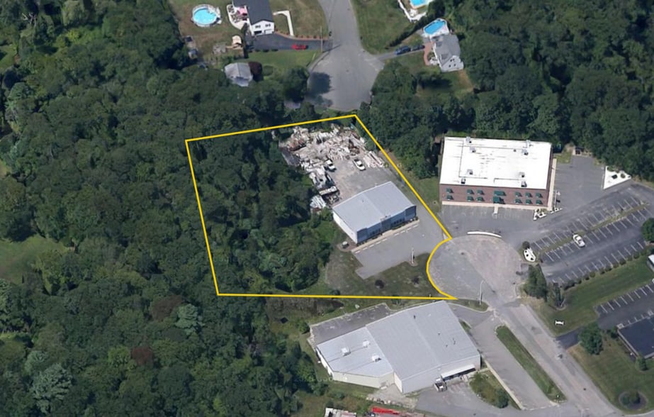 More Photos Of 34 Bellows Rd, Raynham Warehouse For Lease