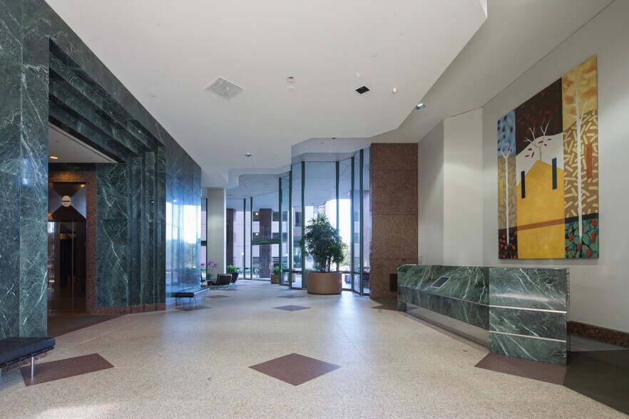 More Photos Of 10866 Wilshire Blvd, Los Angeles Office For Lease