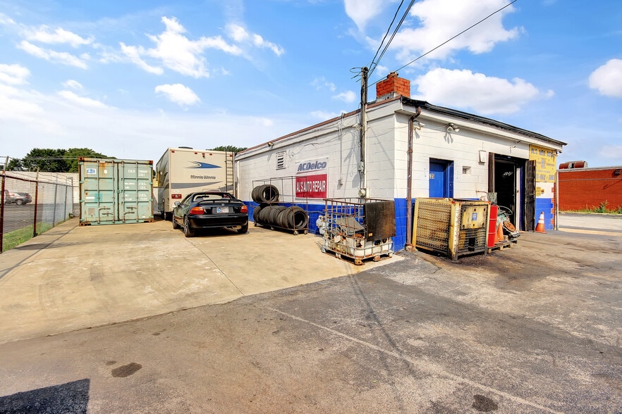 More Photos Of 635 Burnham Ave, Calumet City Auto Repair For Sale