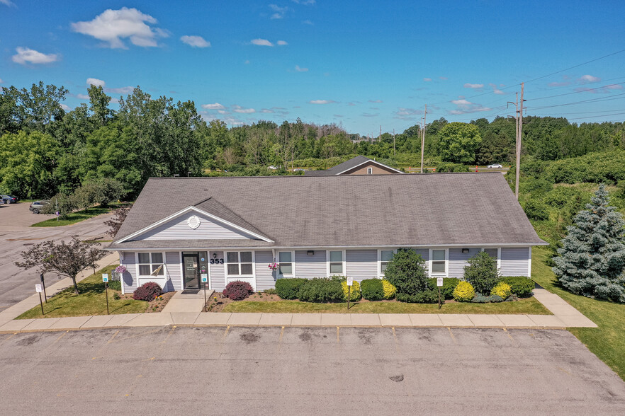 Primary Photo Of 353 Island Cottage Rd, Rochester Medical For Sale