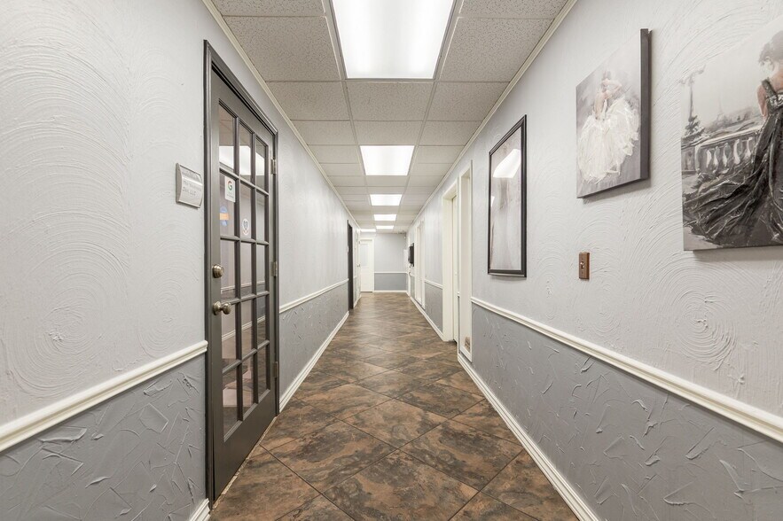 More Photos Of 3801 NW 63rd St, Oklahoma City Office For Lease