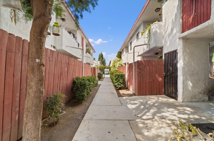 More Photos Of 9035 Cedros Ave, Panorama City Apartments For Sale