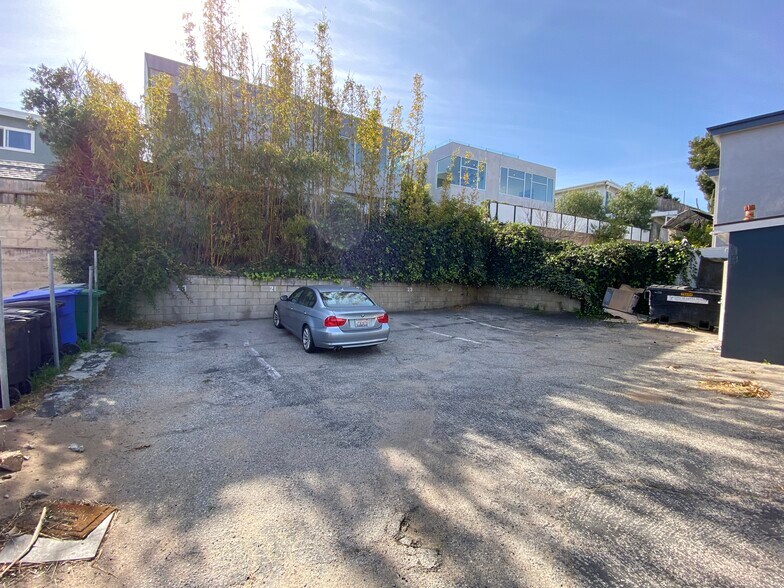 More Photos Of 638 Grant St, Santa Monica Apartments For Sale