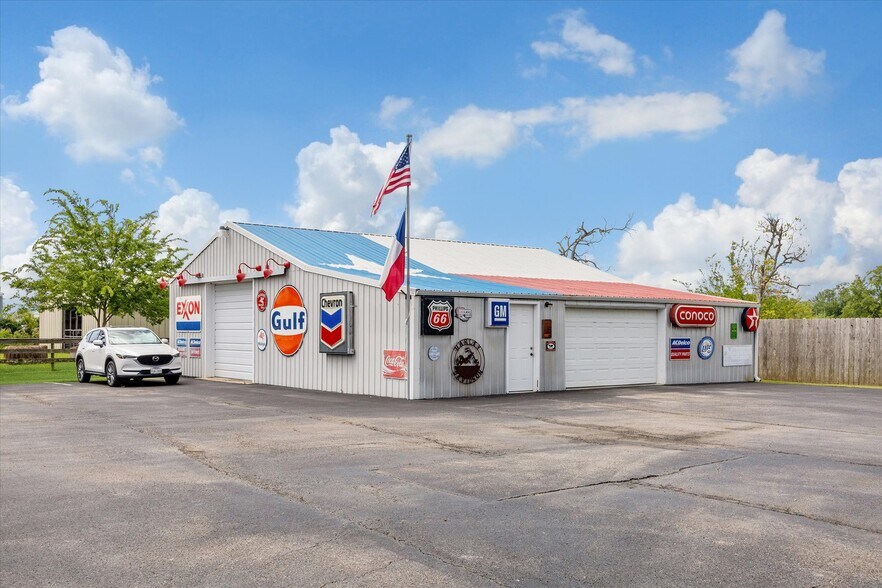 More Photos Of 18232 County Road 127, Pearland Lodge Meeting Hall For Sale