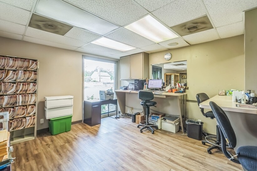 More Photos Of 12421 Memorial Dr, Houston Medical For Sale