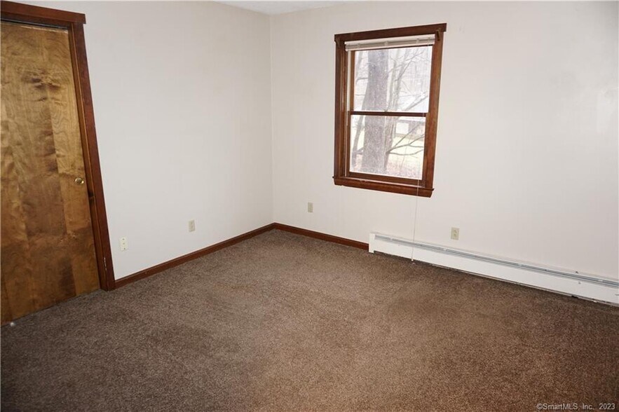 More Photos Of 284 Merrow Rd, Tolland Office For Sale