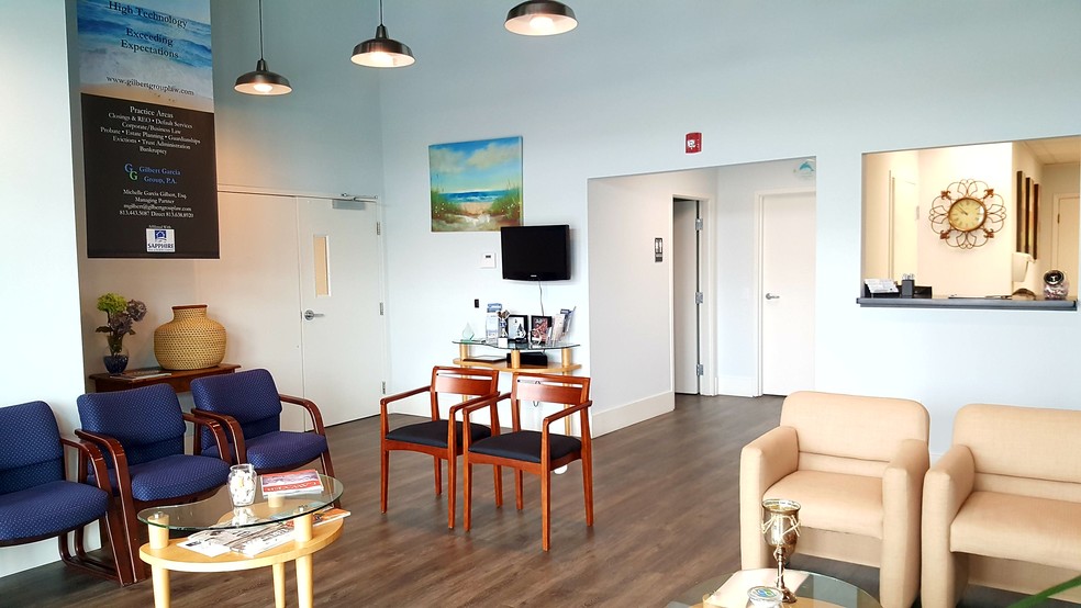 More Photos Of 2313 W Violet, Tampa Medical For Lease