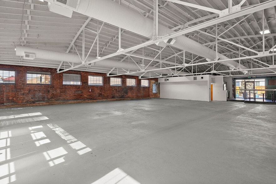 More Photos Of 225 W 2nd St, Pueblo Office For Lease