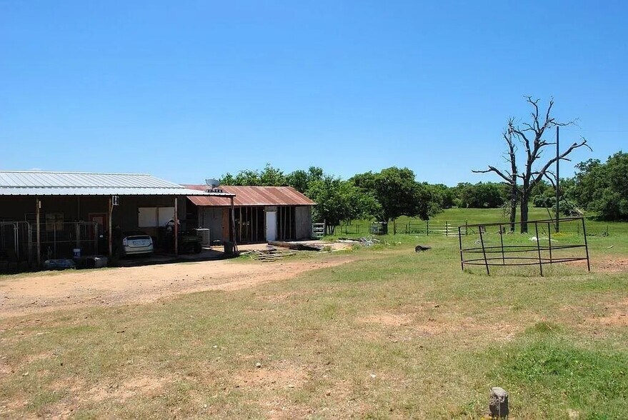 More Photos Of 21741 E Interstate 10, Luling Land For Sale