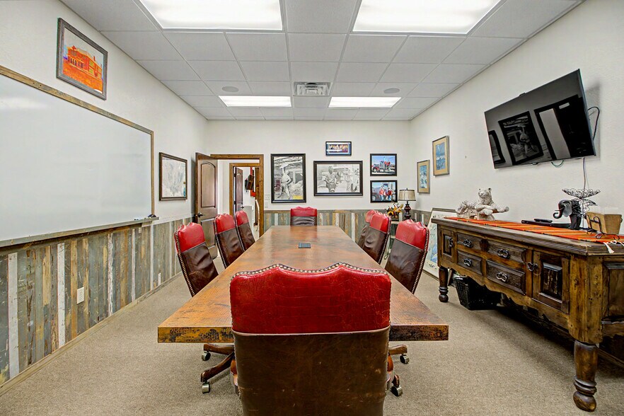 More Photos Of 8050 TX-21, Caldwell Office For Lease