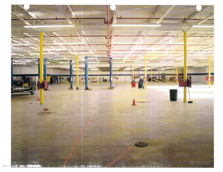 More Photos Of 17399 Broadway Ave, Maple Heights Auto Repair For Sale