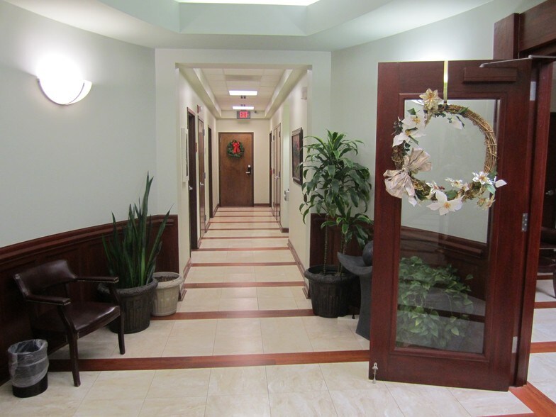 More Photos Of 4030 Wake Forest Rd, Raleigh Office For Sale