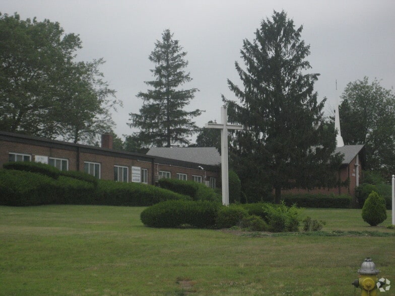 More Photos Of 53 Verbena Dr, Commack Specialty For Sale