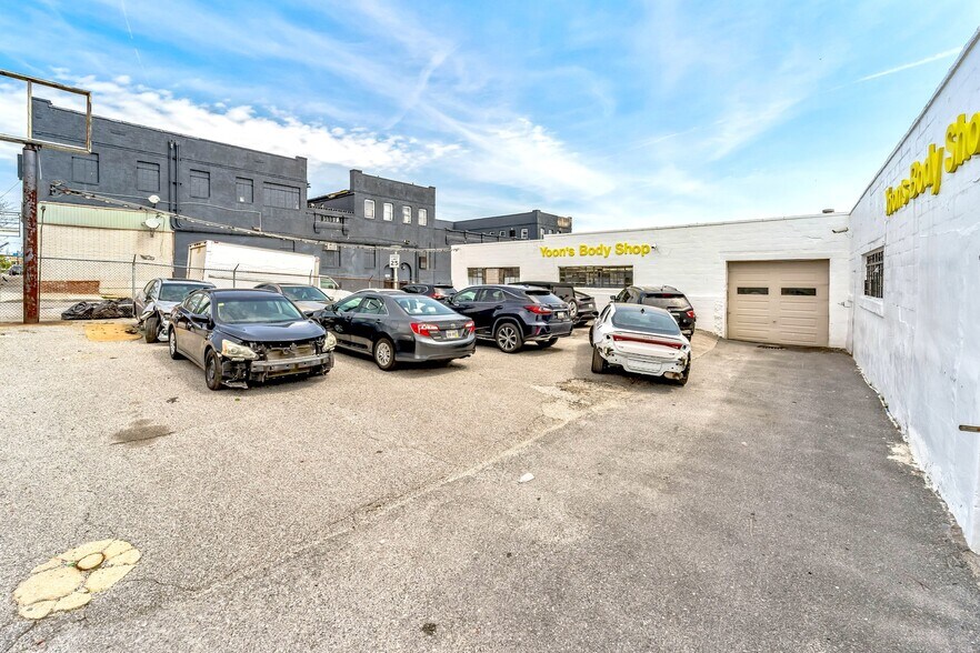 More Photos Of 4423 Belair Rd, Baltimore Auto Repair For Sale