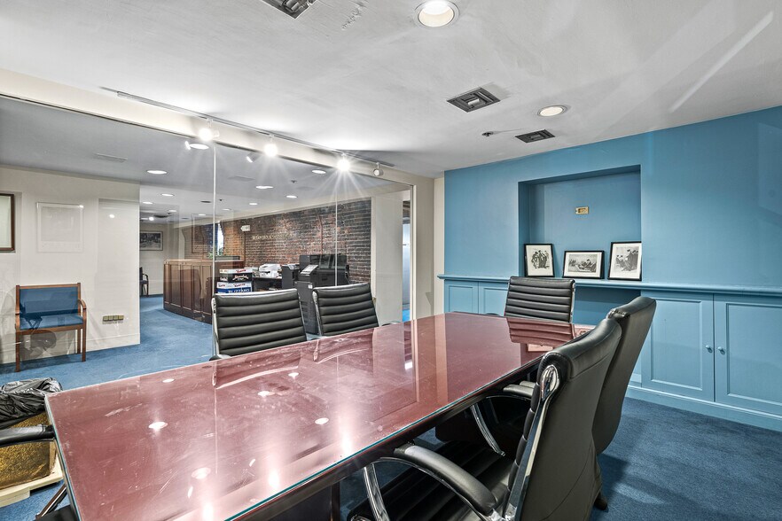 More Photos Of 21 Merchants Row, Boston Loft Creative Space For Sale