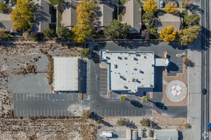 Primary Photo Of 1501-1503 E Calvada Blvd, Pahrump Medical For Sale
