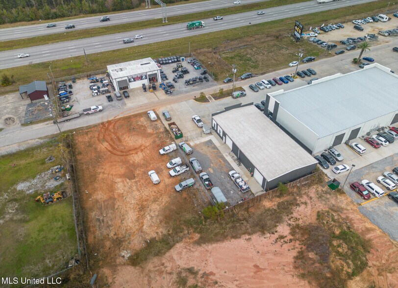 More Photos Of 14509 Stenum St, Biloxi Office For Sale