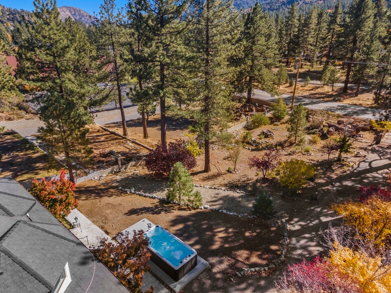 More Photos Of 790 California 2, Wrightwood Specialty For Sale