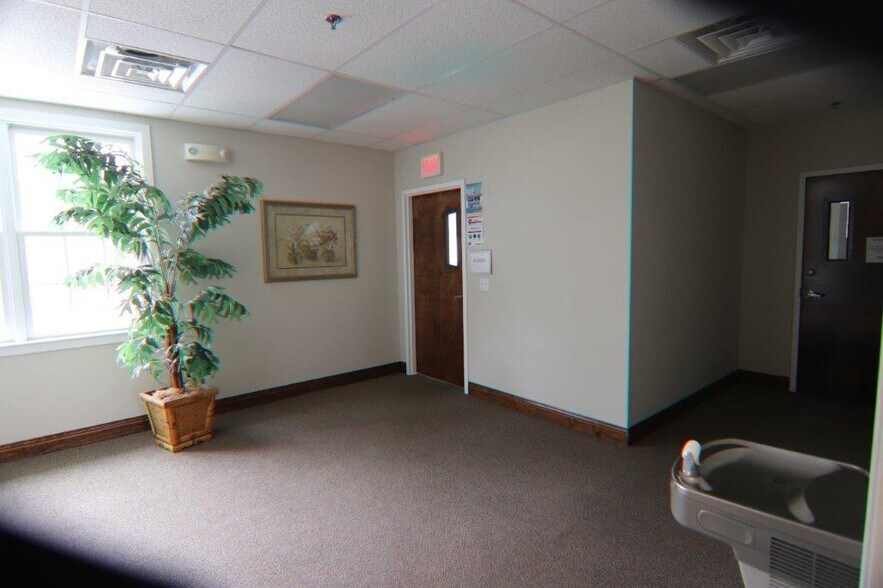 More Photos Of 104 Charles Eldridge Rd, Lakeville Office For Lease