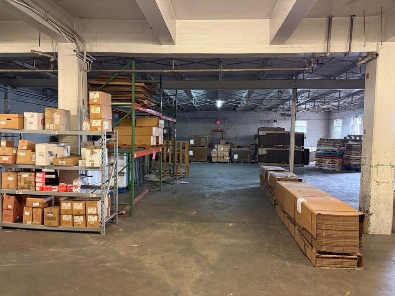 More Photos Of 1200 Morgantown Ave, Fairmont Warehouse For Sale