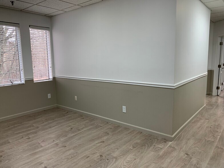 More Photos Of 348-350 Park St, North Reading Office For Lease