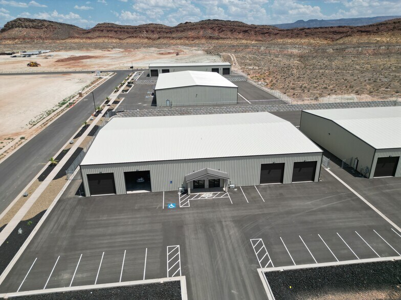 More Photos Of 975 S. 5600 W., Hurricane Unknown For Lease
