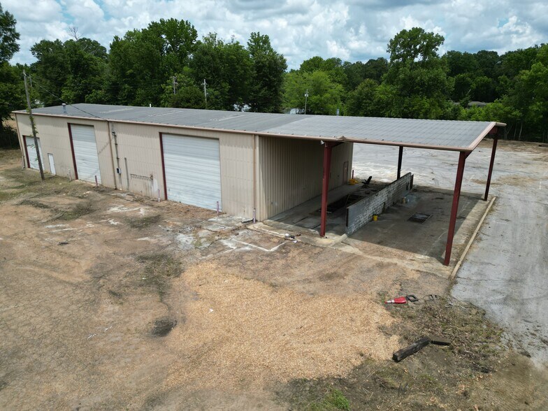 More Photos Of 5129 S McRaven Rd, Jackson Showroom For Sale