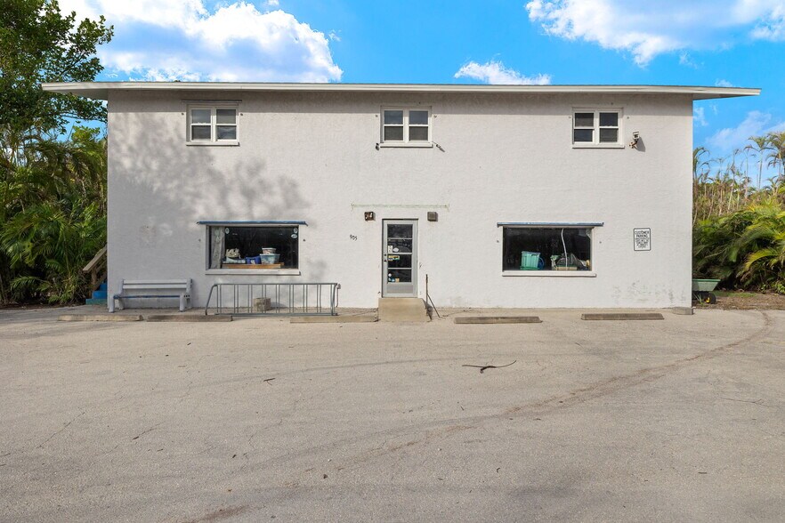 More Photos Of , Sanibel General Retail For Sale