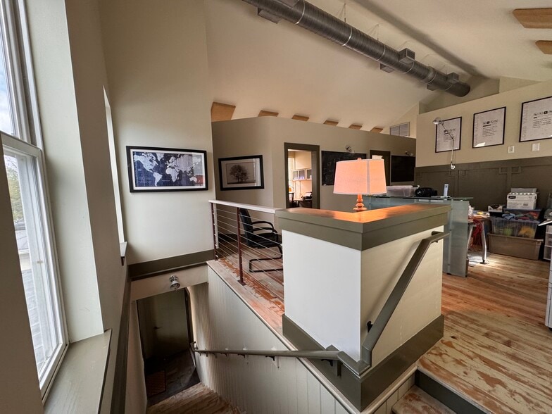 More Photos Of 14 Palmetto Way, Bluffton Office For Sale