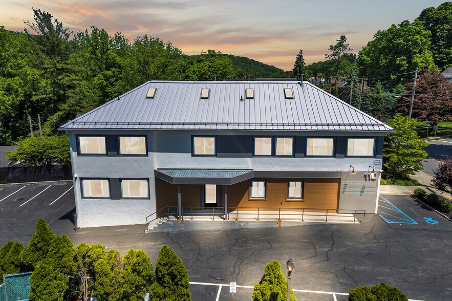 More Photos Of 110 Washington Ave, Pleasantville Medical For Lease