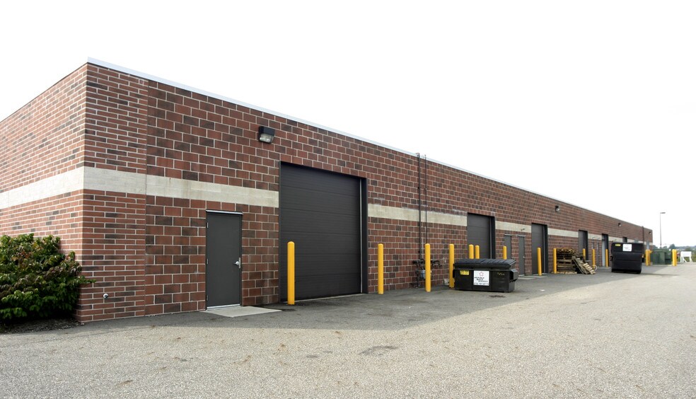 More Photos Of 555 Frost Rd, Streetsboro Flex For Lease