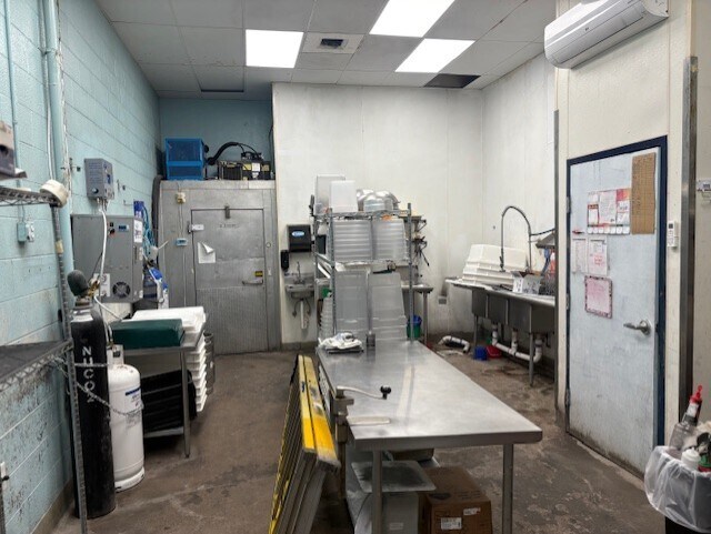 More Photos Of 225 E 20th Ave, Denver Restaurant For Lease