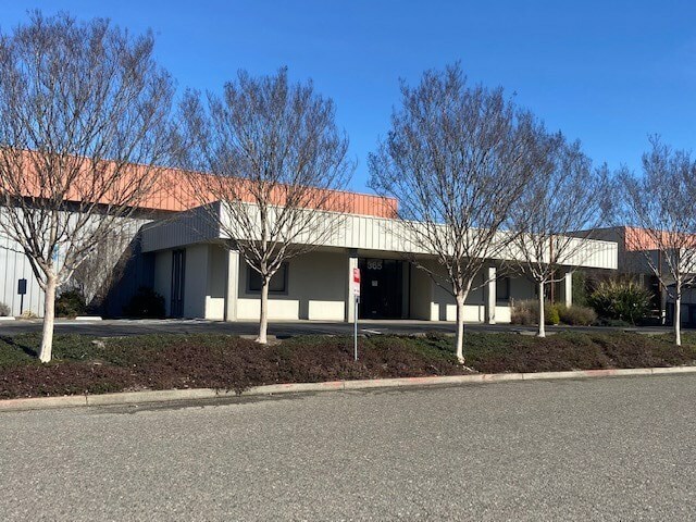 Primary Photo Of 357 Sutton Pl, Santa Rosa Warehouse For Lease