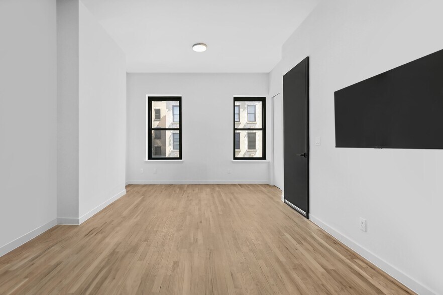 More Photos Of 212 Eighth Ave, New York Apartments For Sale