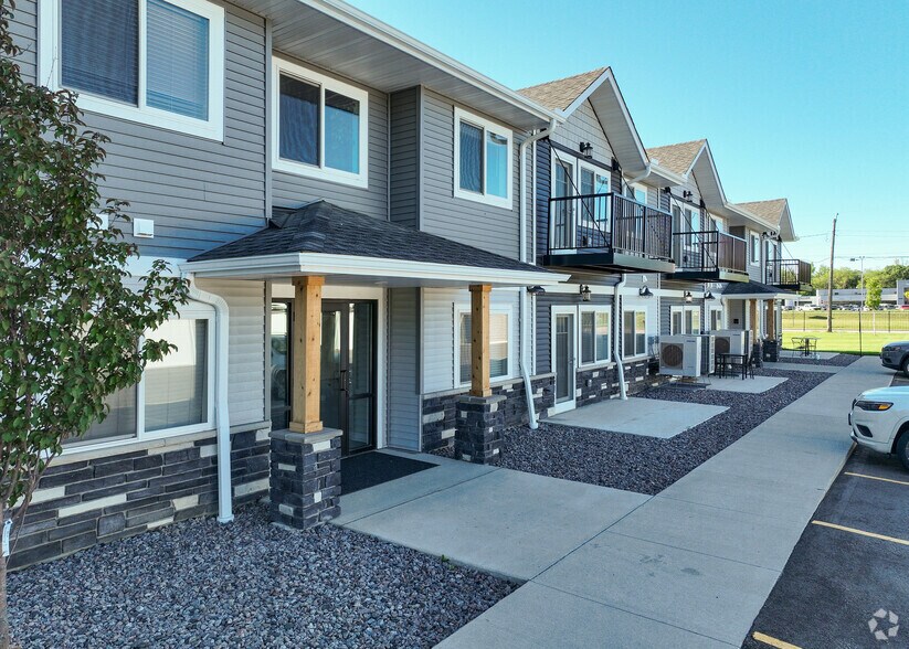 More Photos Of 2005 Frontage Rd N, Waite Park Apartments For Sale