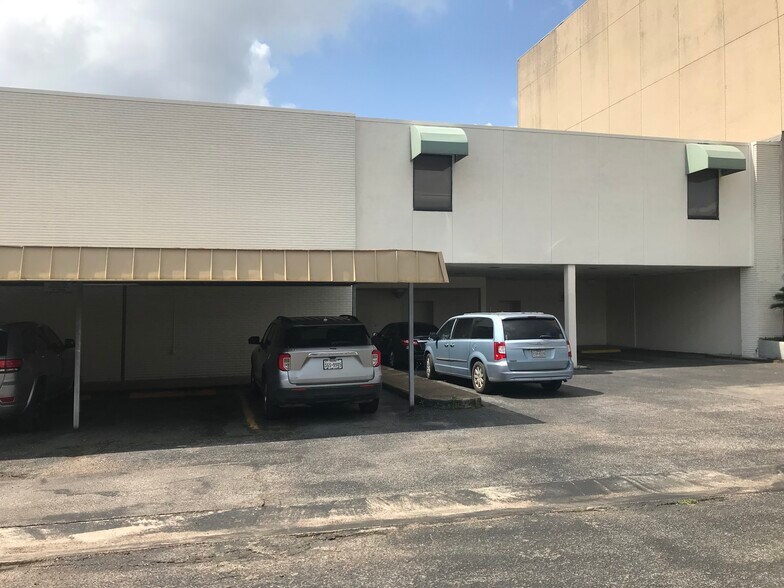 More Photos Of 825 E Southmore Ave, Pasadena Medical For Lease