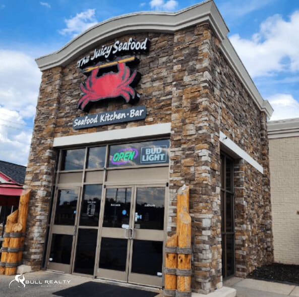 More Photos Of 1803 Pike Point Pl, Mccomb Restaurant For Sale