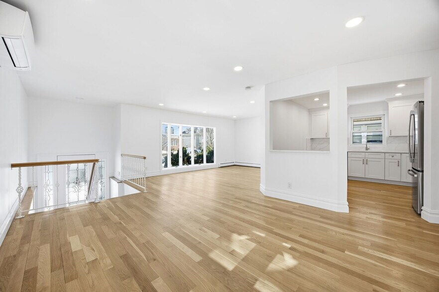 More Photos Of 158-10 95th St, Howard Beach Multifamily For Sale