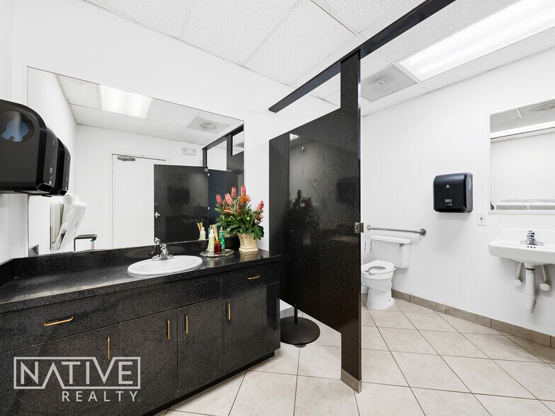 More Photos Of 1301 E Atlantic Blvd, Pompano Beach Loft Creative Space For Lease