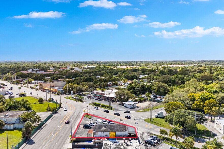 More Photos Of 11815 NE 2nd Ave, Miami Auto Repair For Sale