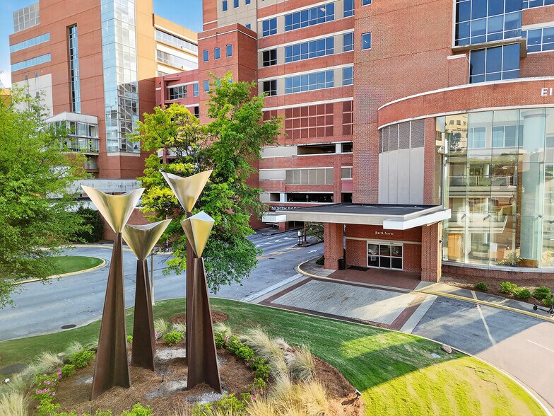 More Photos Of 800 Saint Vincents Dr, Birmingham Medical For Lease