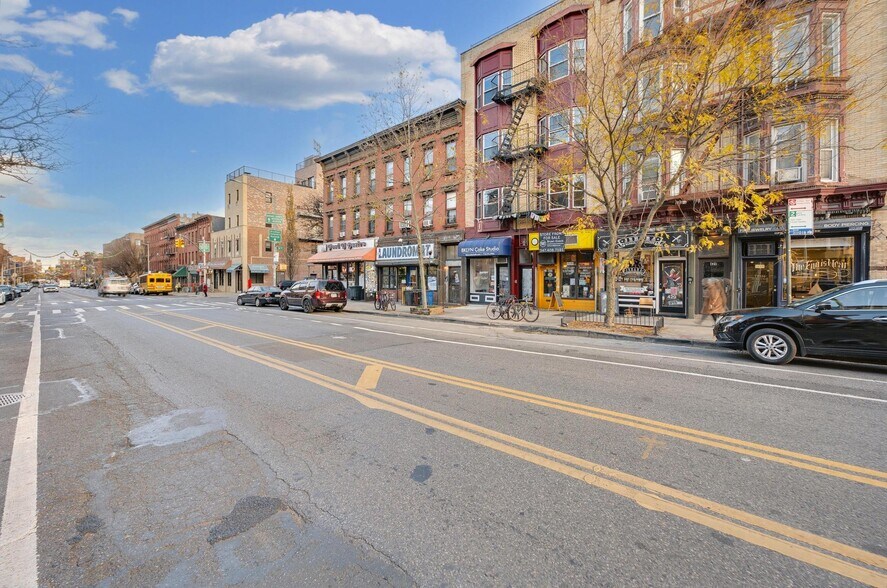 More Photos Of 427 7th Ave, Brooklyn Storefront Retail Residential For Sale