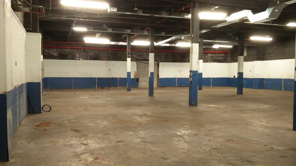 More Photos Of 4821 1st Ave, Brooklyn Warehouse For Lease