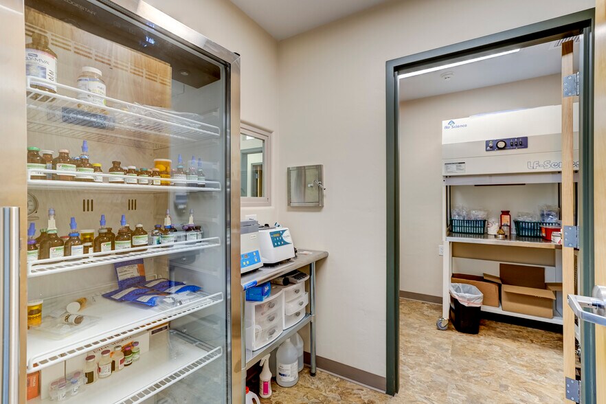 More Photos Of 2001 Excellence Way, Prescott Medical For Sale