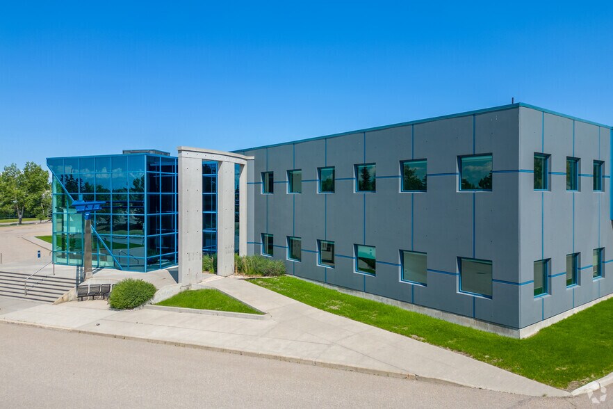 More Photos Of 1120 68th Ave NE, Calgary Office For Lease