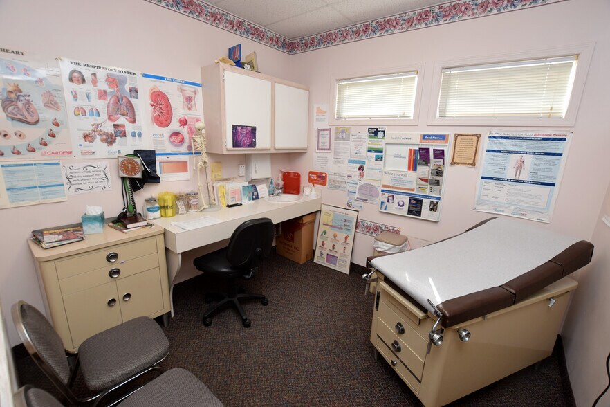 More Photos Of 3380 Beecher Rd, Flint Medical For Lease