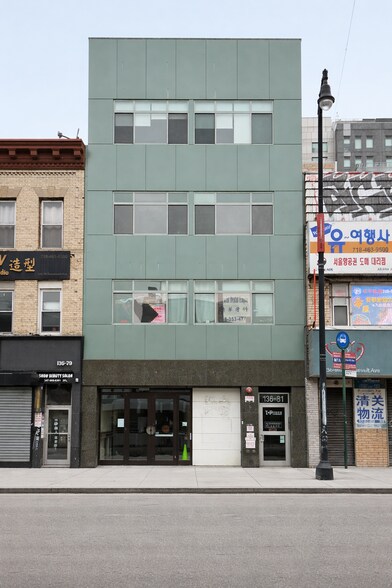 More Photos Of 13681 Roosevelt Ave, Flushing Office For Lease