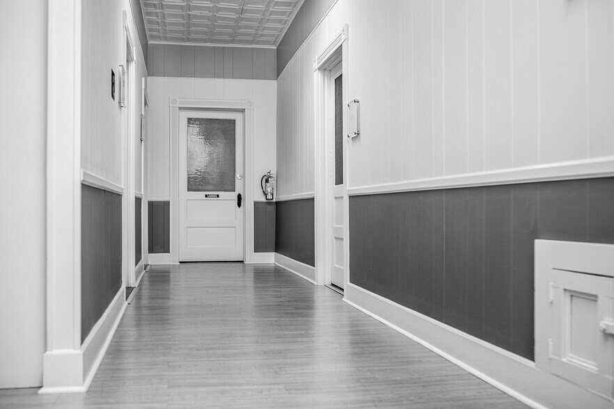 More Photos Of 61-65 E Main St, Westminster Office For Lease